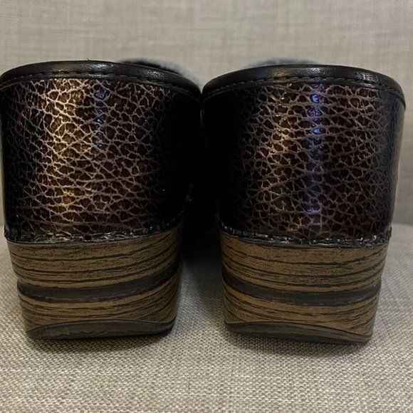 Dansko Professional Clogs Metallic Bronze Size 40~BEAUTIFUL!!! - Picture 6 of 7